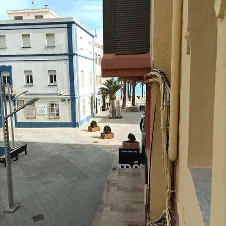 Al Lado De La Playa